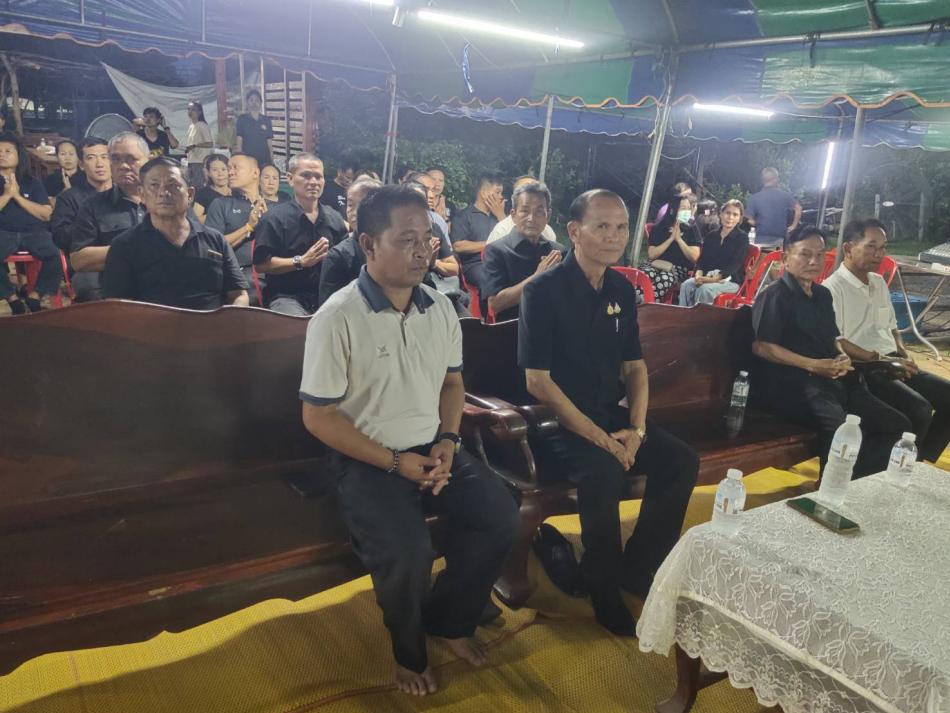 ได้ร่วมเป็นเจ้าภาพในพิธีสวดพระอภิธรรมศพ นายสุธีมนต์ มาหาร (คู่สมรสของ นางสายชล ศรีวิชา ผู้อำนวยการกองสวัสดิการและสังคม องค์การบริหารส่วนตำบลศรีโคตร)ณ บ้านโคกทม หมู่ที่ ๑๐ ตำบลบัวแดง อำเภอปทุมรัตต์ จังหวัดร้อยเอ็ด ในโอกาสนี้ องค์การบริหารส่วนตำบลศรีโคตร ขอแสดงความเสียใจอย่างสุดซึ้งต่อการจากไปของคุณสุธีมนต์ 